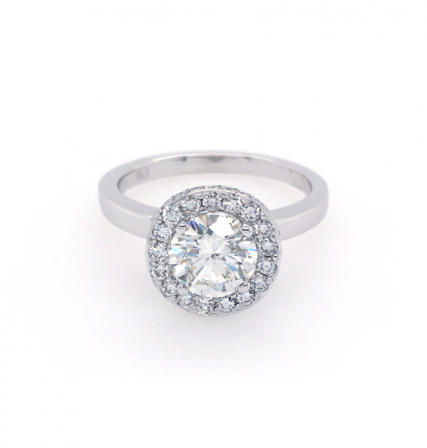 Single Halo Round Cut